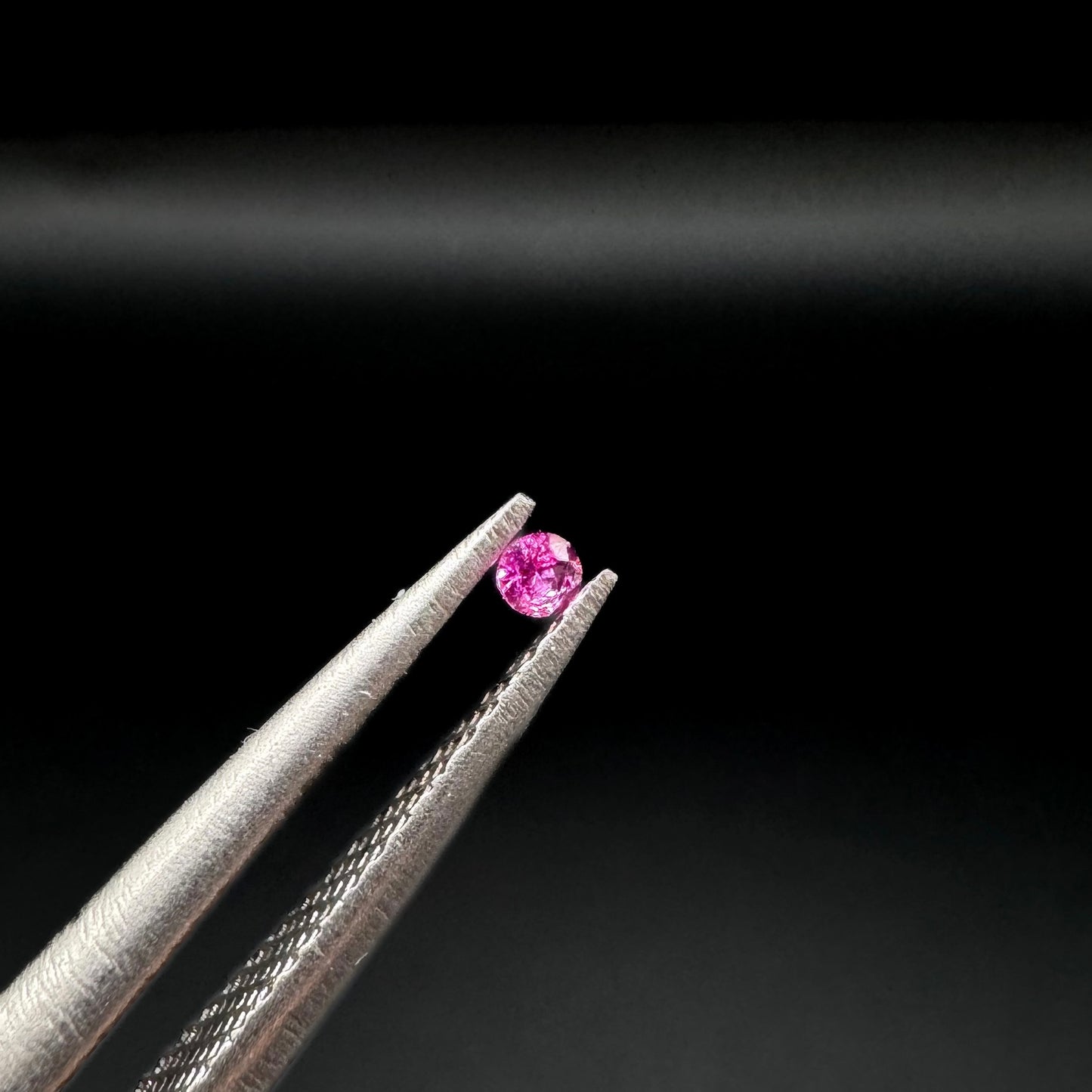 1.5mm Pink Spinel Melee